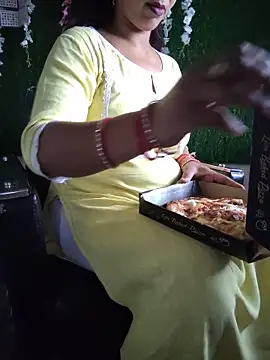 Snapshot of your_favourite_bhabhi chatting on May 2026 07:50:01 AM your favourite bhabhi online show from May 2026 07:50:01 AM