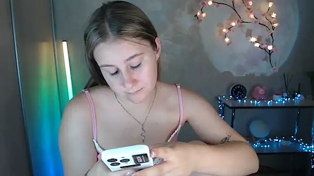 Milka kamila online show from July 2026 12:34:01 PM