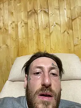 Snapshot of dennis89768 chatting on March 2026 11:40:01 PM dennis89768 online show from March 2026 11:40:01 PM