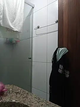 Snapshot of ApenasLys chatting on December 2025 11:35:01 PM ApenasLys online show from December 2025 11:35:01 PM