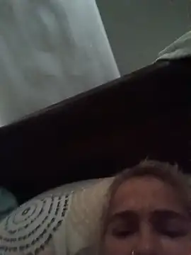 AndrehGuzman online show from July 2026 11:39:02 AM