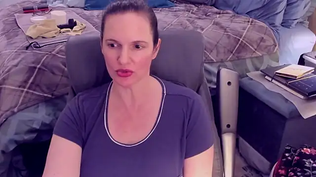 Snapshot of ninajaymes chatting on January 2025 05:19:01 AM ninajaymes online show from January 2025 05:19:01 AM