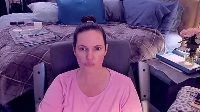 Snapshot of ninajaymes chatting on January 2025 07:13:02 PM ninajaymes online show from January 2025 07:13:02 PM