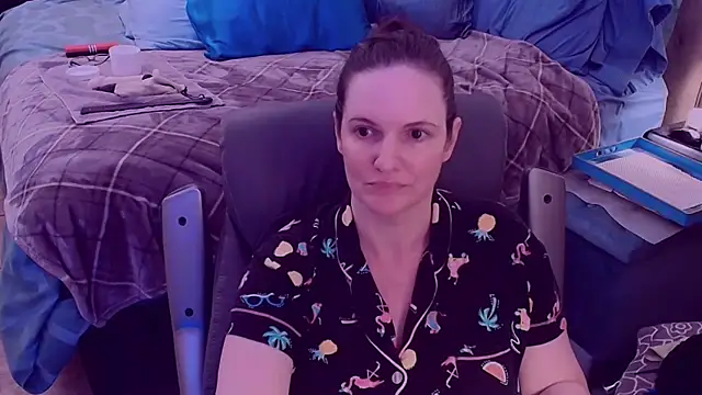 Snapshot of ninajaymes chatting on February 2025 08:39:01 AM ninajaymes online show from February 2025 08:39:01 AM