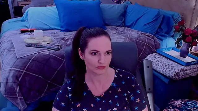 ninajaymes online show from April 2026 11:47:02 PM