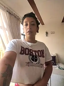 Coralaine 96 online show from September 2025 12:18:02 PM