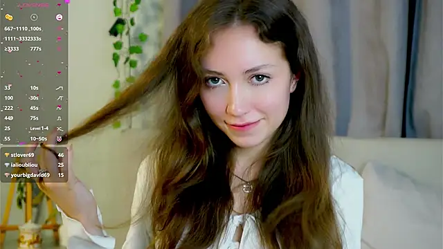 ZeniaBolich online show from October 2025 09:59:01 PM