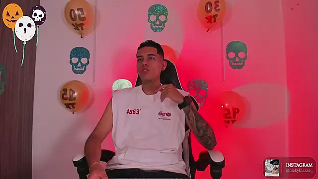 Nickyblazze  online show from October 2025 02:29:01 PM