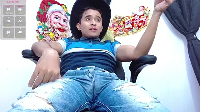 Snapshot of DayroDuran chatting on November 2025 08:56:01 PM DayroDuran online show from November 2025 08:56:01 PM