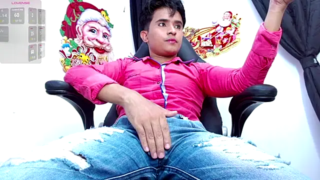 Snapshot of DayroDuran chatting on November 2025 06:23:02 PM DayroDuran online show from November 2025 06:23:02 PM