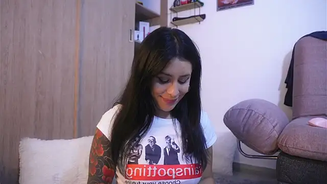 Snapshot of SophiieCumsx chatting on December 2025 08:48:01 PM SophiieCumsx online show from December 2025 08:48:01 PM