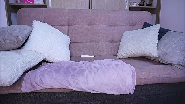 Snapshot of SophiieCumsx chatting on February 2026 04:08:01 AM SophiieCumsx online show from February 2026 04:08:01 AM