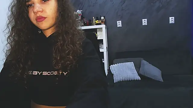 bigbuttjeny online show from September 2025 10:33:02 PM