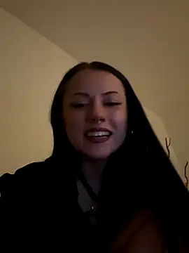 Snapshot of SamiraSchulz chatting on September 2025 06:41:02 PM SamiraSchulz online show from September 2025 06:41:02 PM