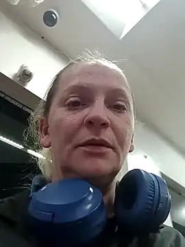 Goldenndoll online show from November 2025 06:59:01 AM