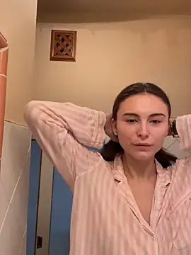 SophiiaStarr online show from February 2026 02:02:02 PM