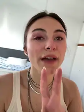 SophiiaStarr online show from April 2026 03:50:02 PM