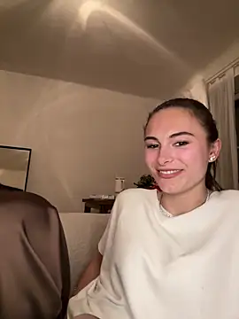 Snapshot of SophiiaStarr chatting on May 2026 08:58:02 PM SophiiaStarr online show from May 2026 08:58:02 PM