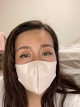 NATSUMI00 online show from October 2025 05:52:02 AM