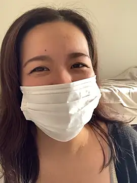 NATSUMI00 online show from October 2025 05:40:01 AM