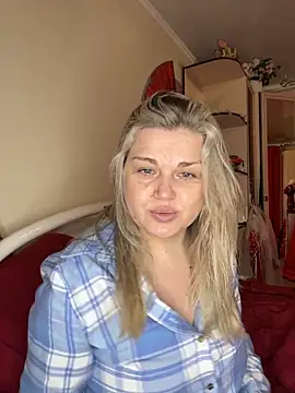 Nayvessa online show from November 2025 06:55:02 PM