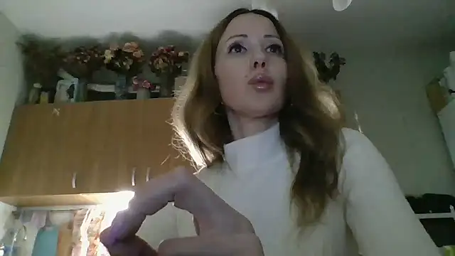 Snapshot of Tiluu1 chatting on February 2026 09:24:01 PM Tiluu1 online show from February 2026 09:24:01 PM