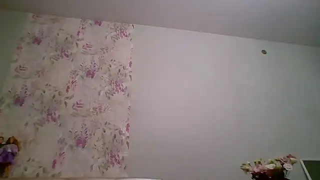 Snapshot of Tiluu1 chatting on February 2026 04:25:02 PM Tiluu1 online show from February 2026 04:25:02 PM