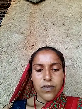 Snapshot of Sonam_shinde chatting on October 2025 04:08:02 AM Sonam shinde online show from October 2025 04:08:02 AM