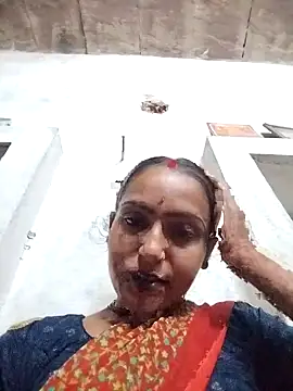 Snapshot of Sonam_shinde chatting on October 2025 04:05:01 PM Sonam shinde online show from October 2025 04:05:01 PM