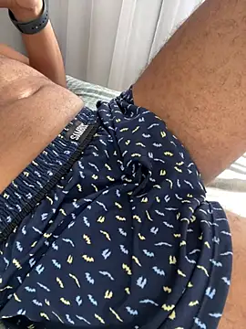 Snapshot of Hiuwee chatting on January 2026 11:13:01 AM Hiuwee online show from January 2026 11:13:01 AM