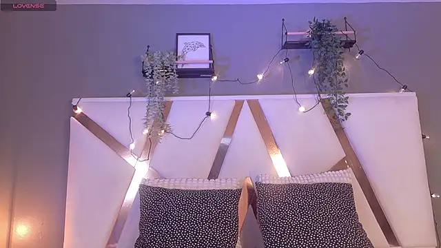 Snapshot of AAronBaker_ chatting on October 2025 07:36:02 PM AAronBaker online show from October 2025 07:36:02 PM