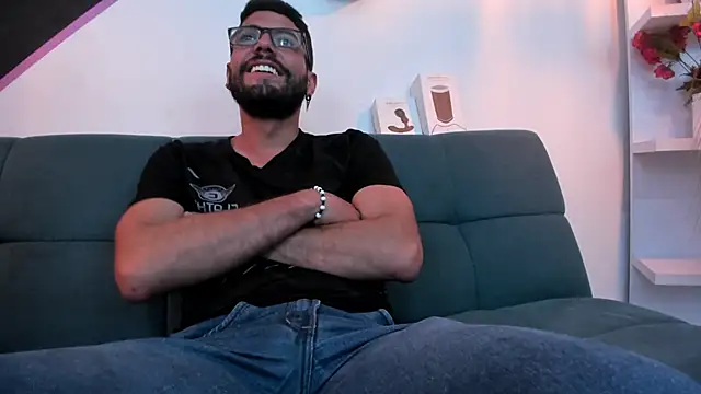 Snapshot of DanteWinter chatting on September 2025 04:36:01 AM DanteWinter online show from September 2025 04:36:01 AM