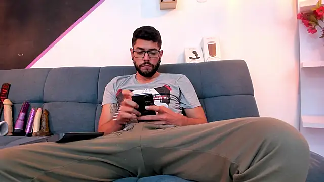 Snapshot of DanteWinter chatting on September 2025 03:31:01 AM DanteWinter online show from September 2025 03:31:01 AM