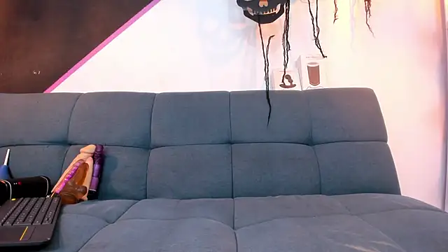 Snapshot of DanteWinter chatting on October 2025 03:39:02 AM DanteWinter online show from October 2025 03:39:02 AM