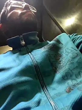 Snapshot of DanteWinter chatting on October 2025 02:13:01 AM DanteWinter online show from October 2025 02:13:01 AM