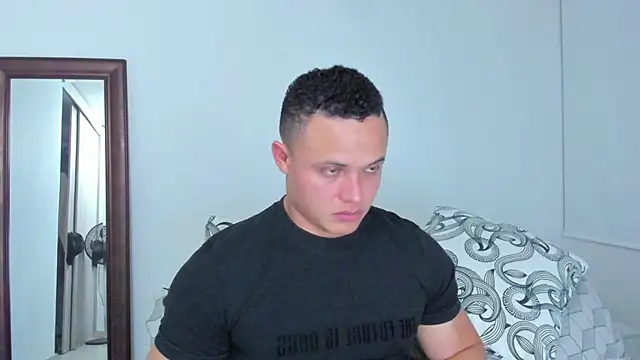 KingLevi01 online show from June 2026 12:44:01 AM