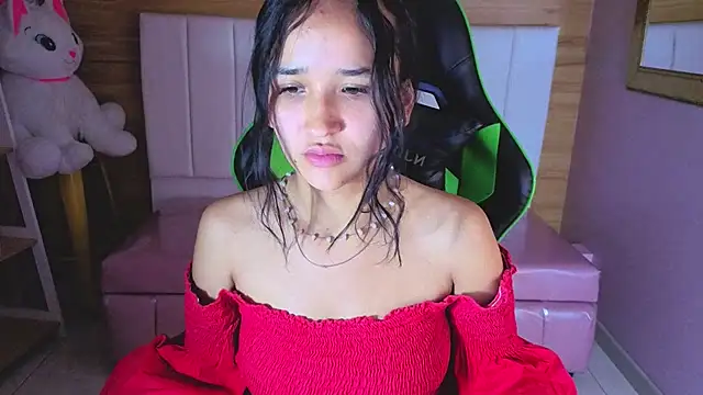 Snapshot of bella_vibess_s chatting on March 2026 12:42:01 PM bella vibess s online show from March 2026 12:42:01 PM