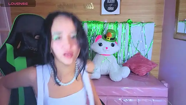 Snapshot of bella_vibess_s chatting on March 2026 12:41:01 PM bella vibess s online show from March 2026 12:41:01 PM