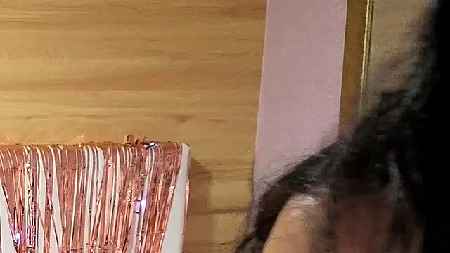 Snapshot of bella_vibess_s chatting on April 2026 02:38:02 AM bella vibess s online show from April 2026 02:38:02 AM