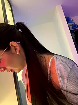 Snapshot of Min_junn chatting on October 2025 02:09:02 AM Min junn online show from October 2025 02:09:02 AM