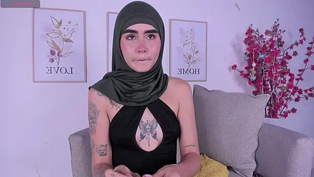 Snapshot of seraphine_arabic chatting on July 2026 05:38:01 PM seraphine arabic online show from July 2026 05:38:01 PM