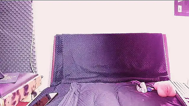 Roobin420 online show from October 2025 06:05:02 PM