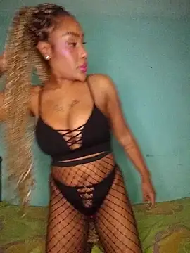 Queen Amara online show from October 2025 01:52:02 AM