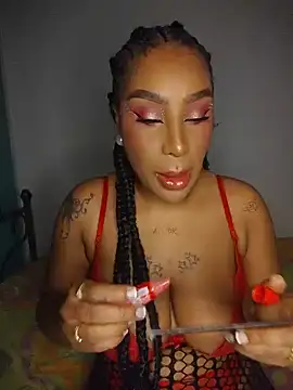 Queen Amara online show from May 2026 04:20:01 AM