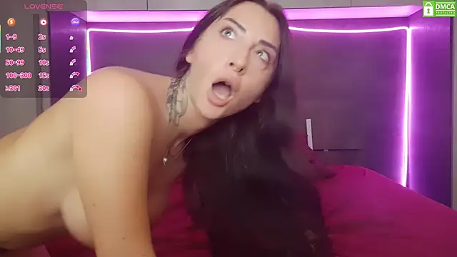 nikkaanderic online show from September 2025 02:29:02 PM