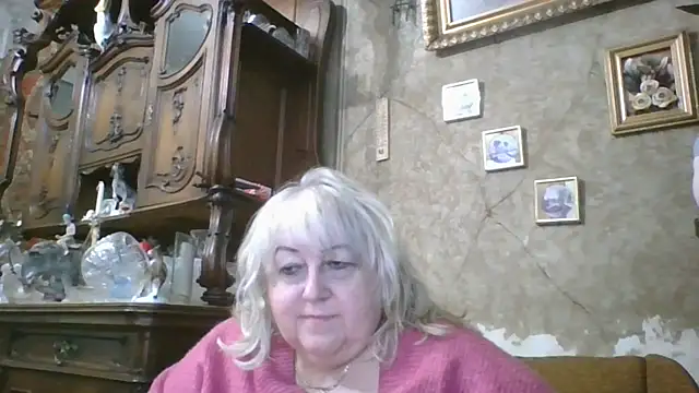 Snapshot of Lala-Love56 chatting on April 2026 05:15:02 PM Lala-Love56 online show from April 2026 05:15:02 PM