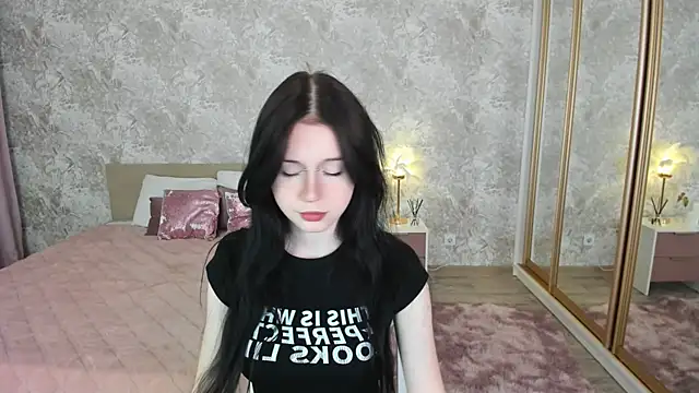 VioletHarme online show from April 2026 11:36:02 AM