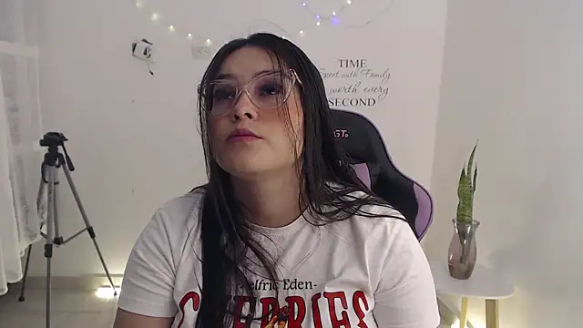 amberbakee online show from August 2026 04:22:01 PM