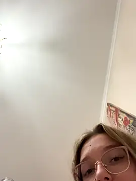 Snapshot of Bellatrisssaa chatting on September 2025 04:20:01 PM Bellatrisssaa online show from September 2025 04:20:01 PM