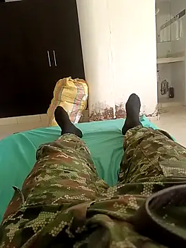 alejos81 online show from October 2025 04:50:01 PM